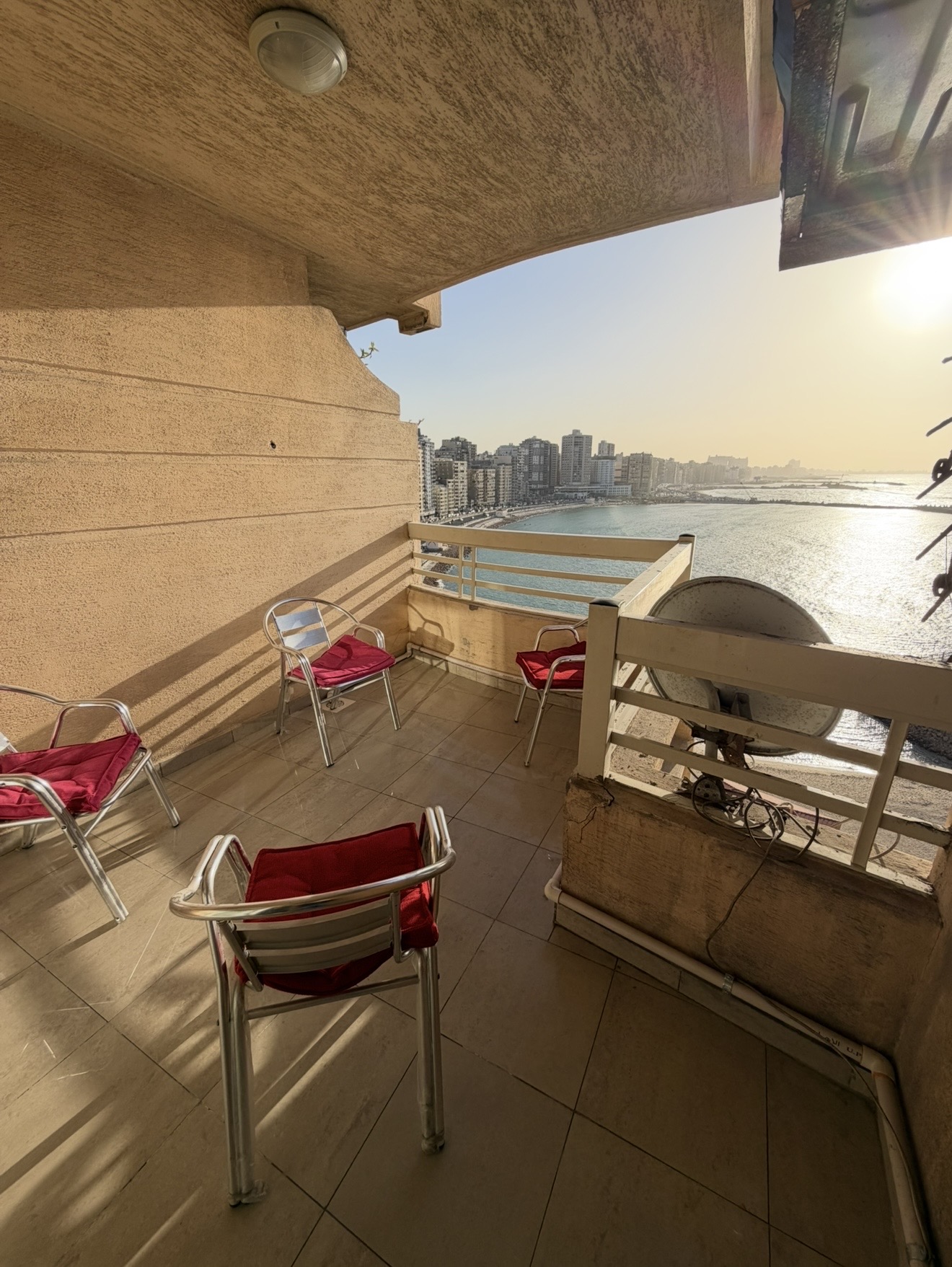 صورة المعرض 4